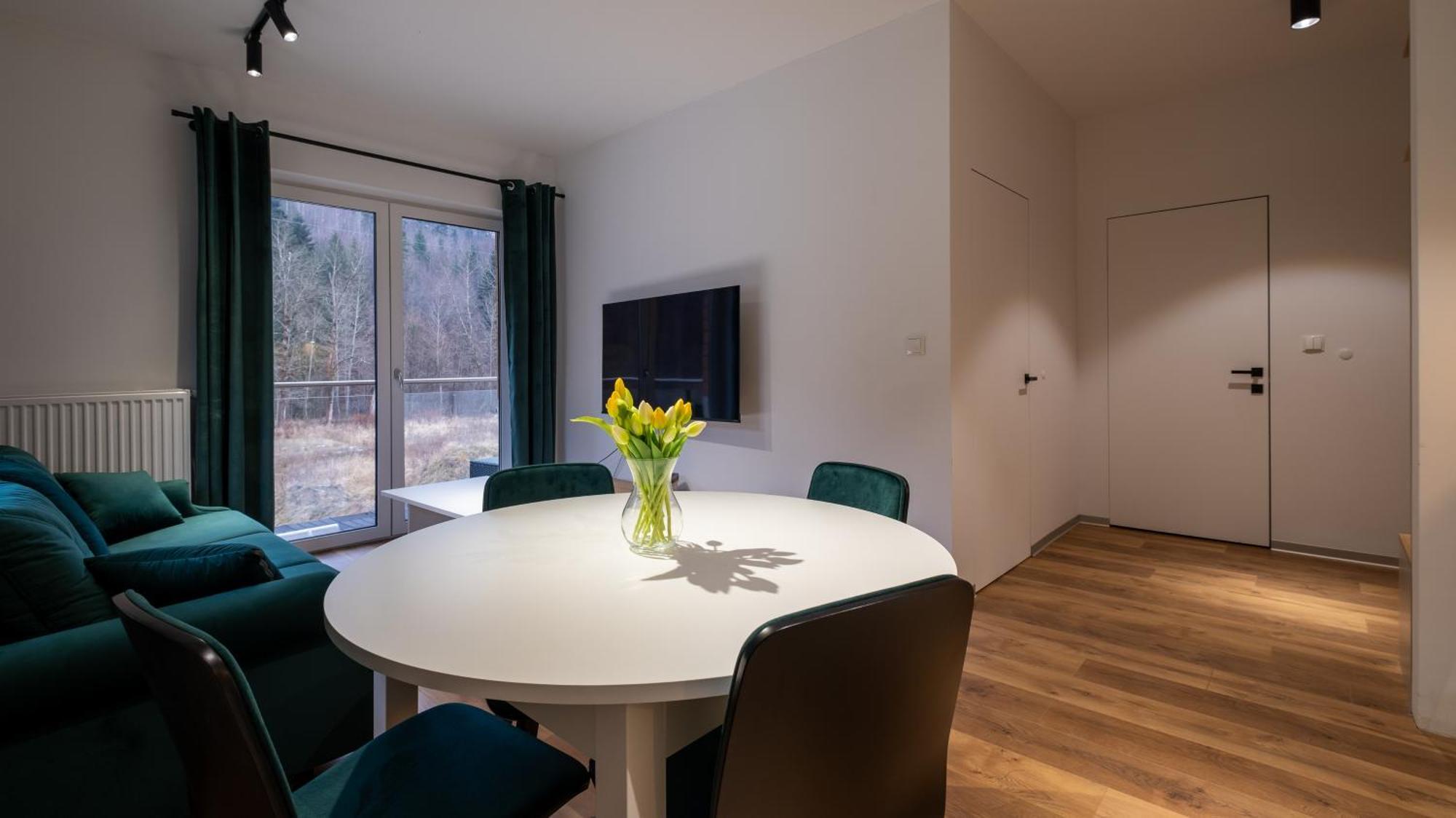 Sun & Snow River Park Apartment
